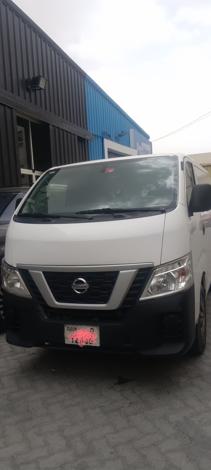 Nissan Urvan 2019 1