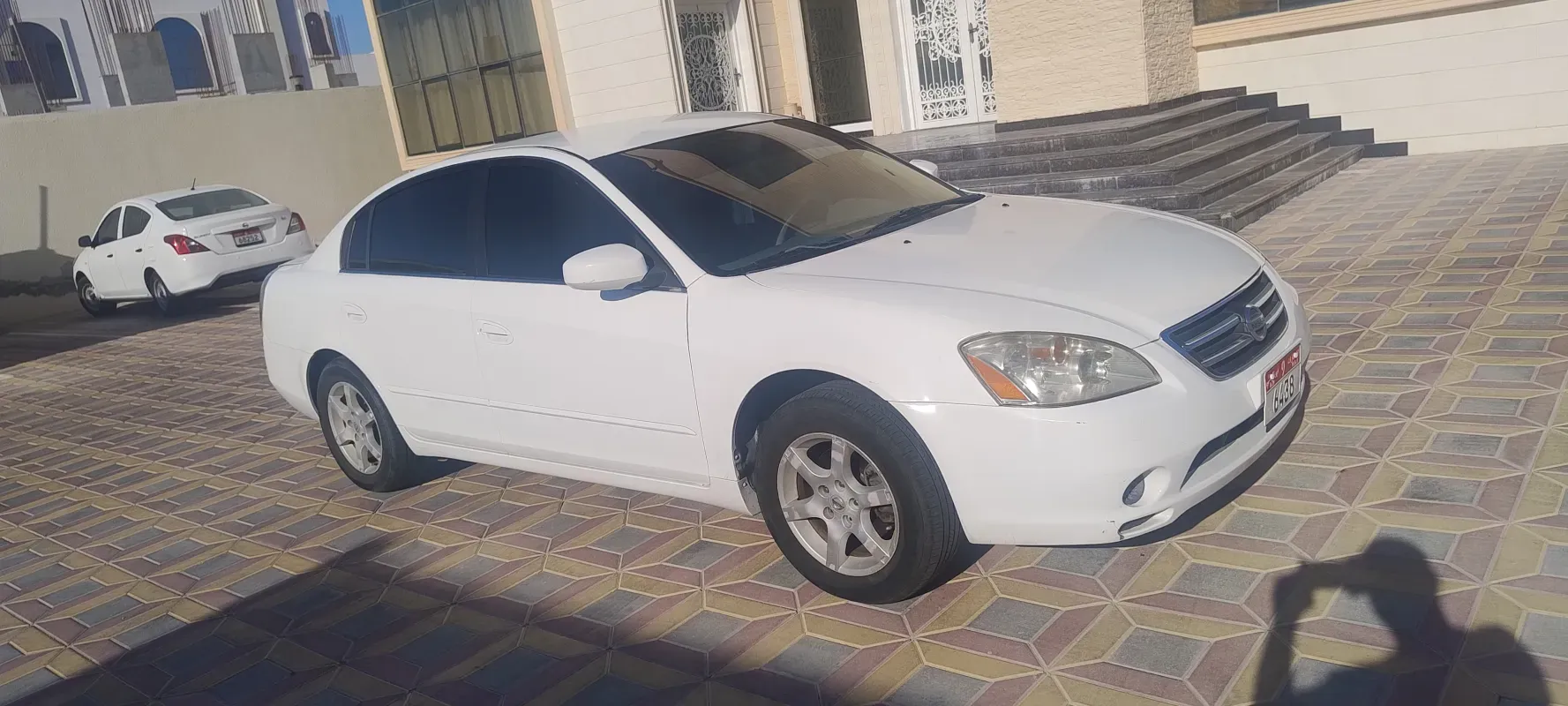 Nissan Altima 1