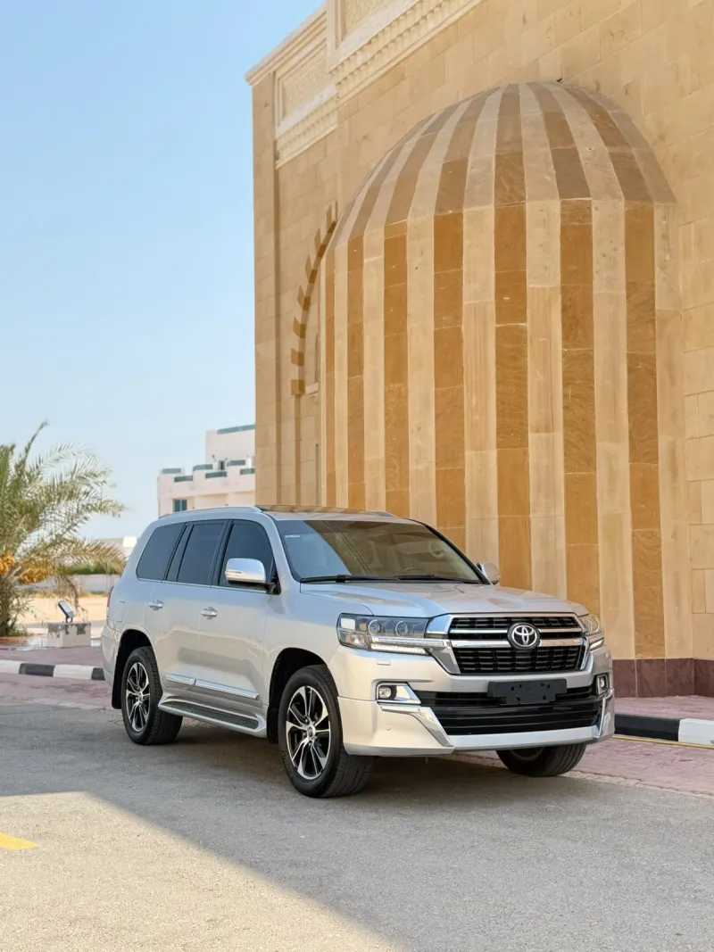 Toyota Land Cruiser 1