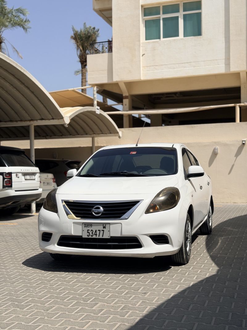 Nissan Sunny 2013 1