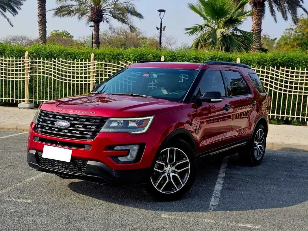 Ford Explorer Sport 1