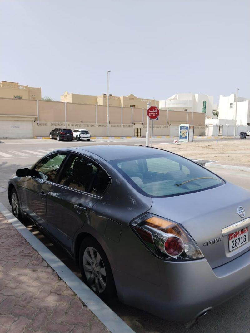 Nissan Altima 2009 1