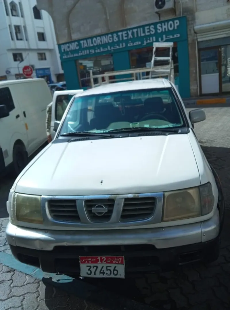 Nissan Patrol Pickup 1