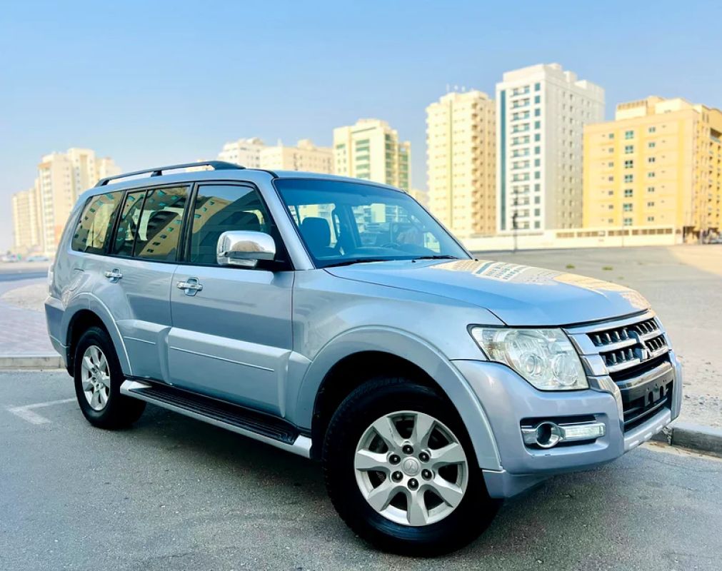 Mitsubishi Pajero 2014 1