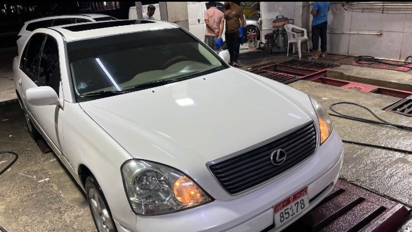 Lexus LS 430 2002 1