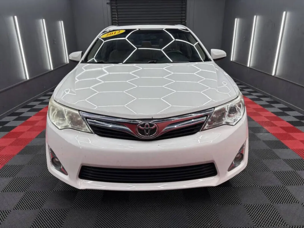 Toyota Camry 1