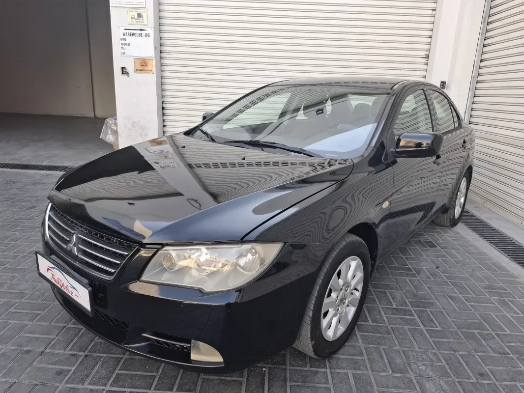 Mitsubishi Lancer 1