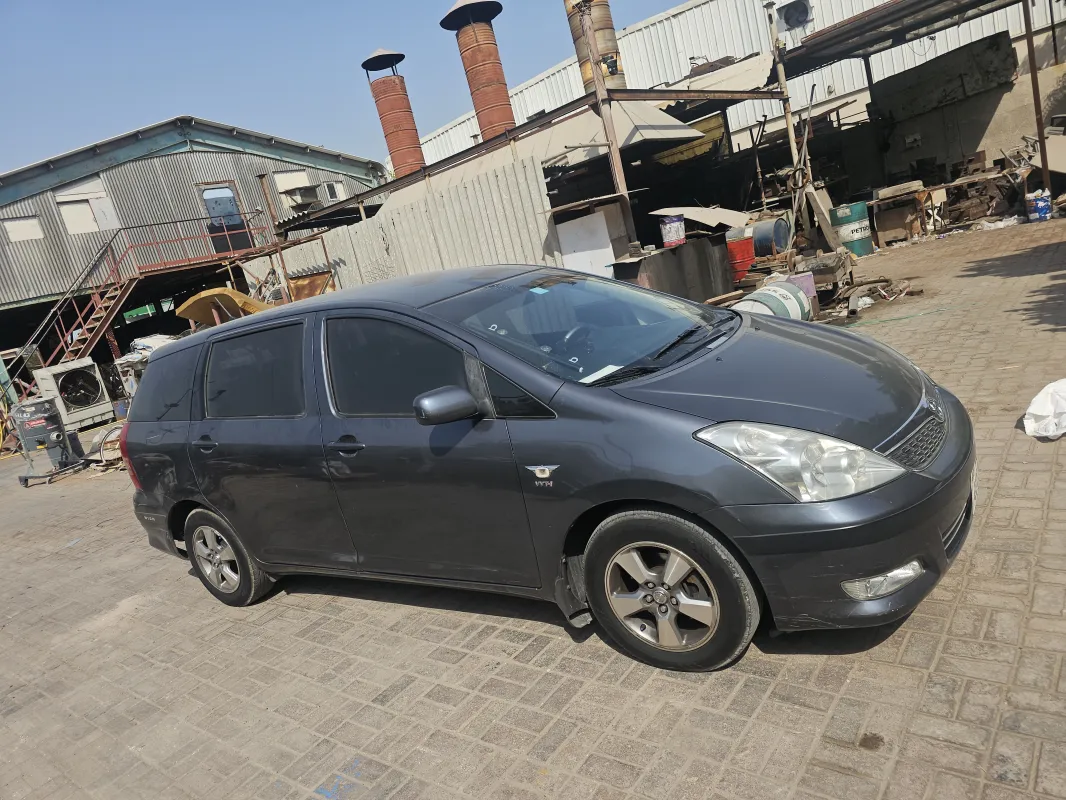 Toyota Camry 1