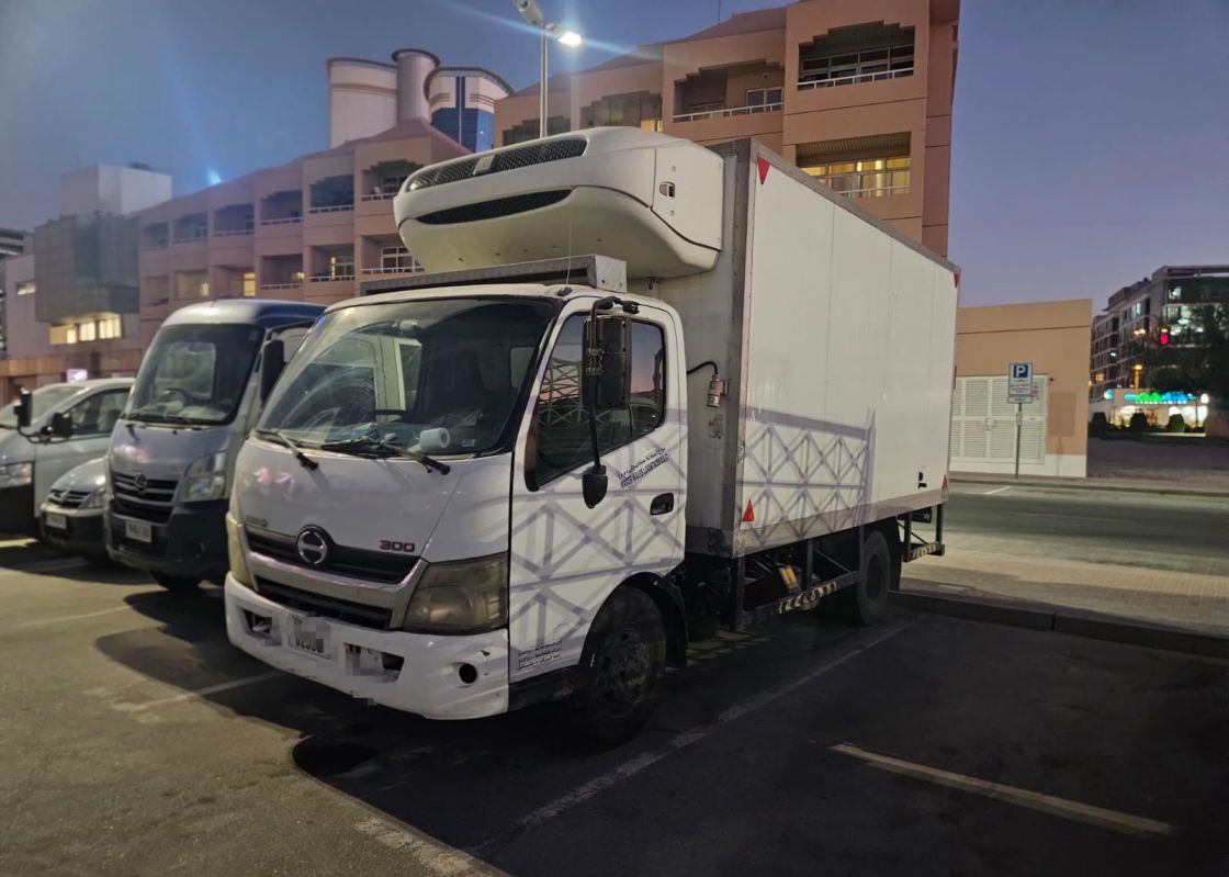 Hino 300 Series 1