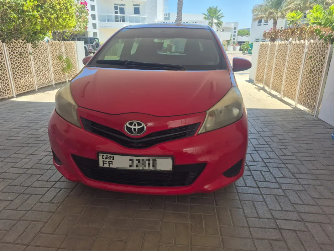 Toyota Yaris 1