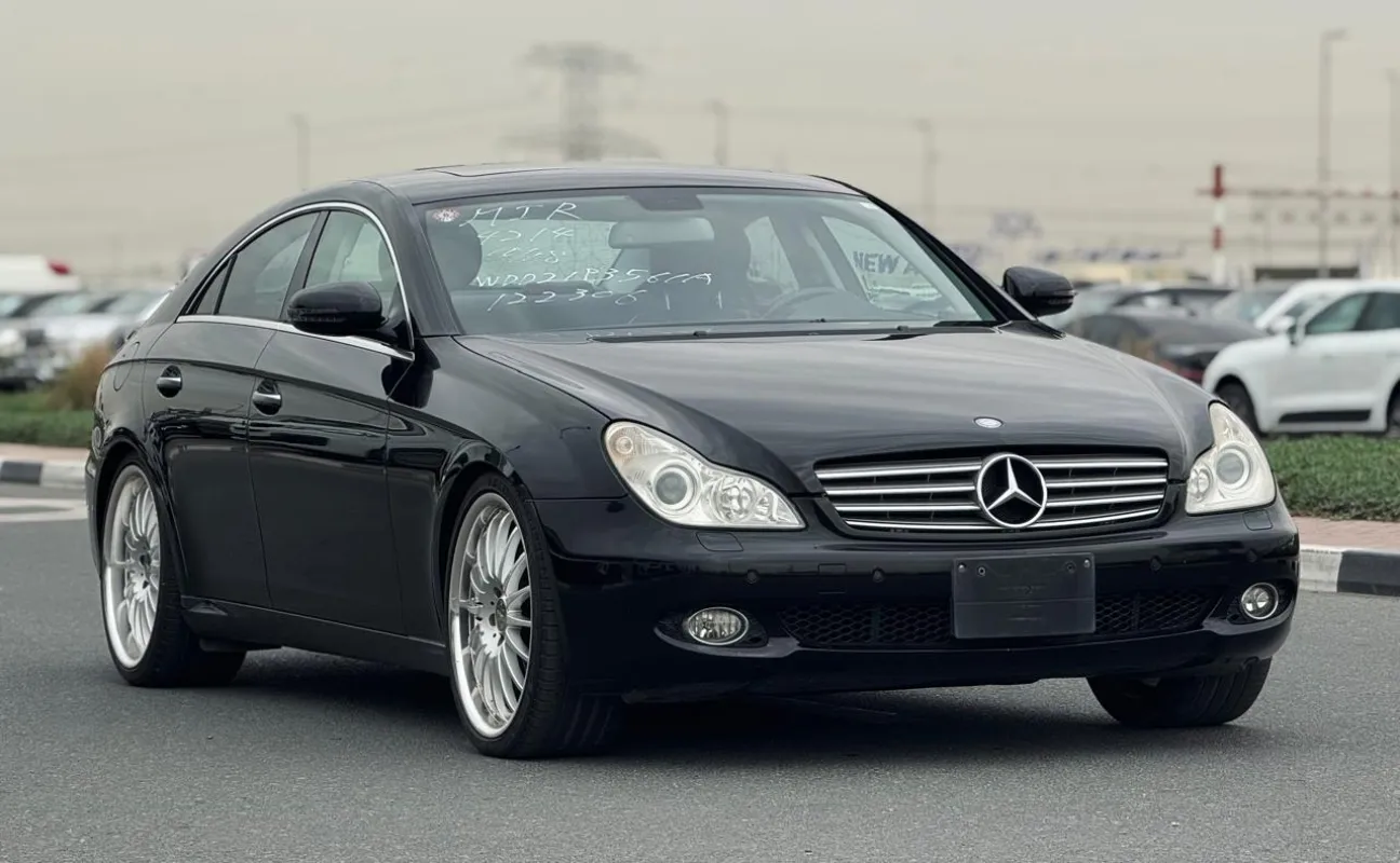 Mercedes-Benz CLS-Class 1