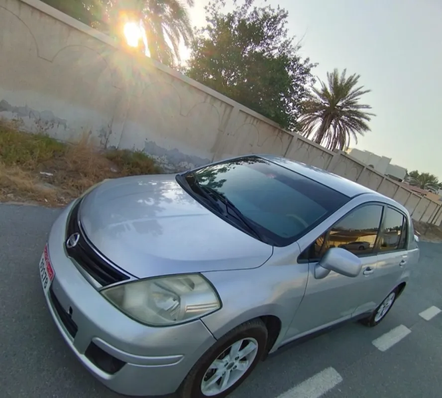 Nissan Tida 1