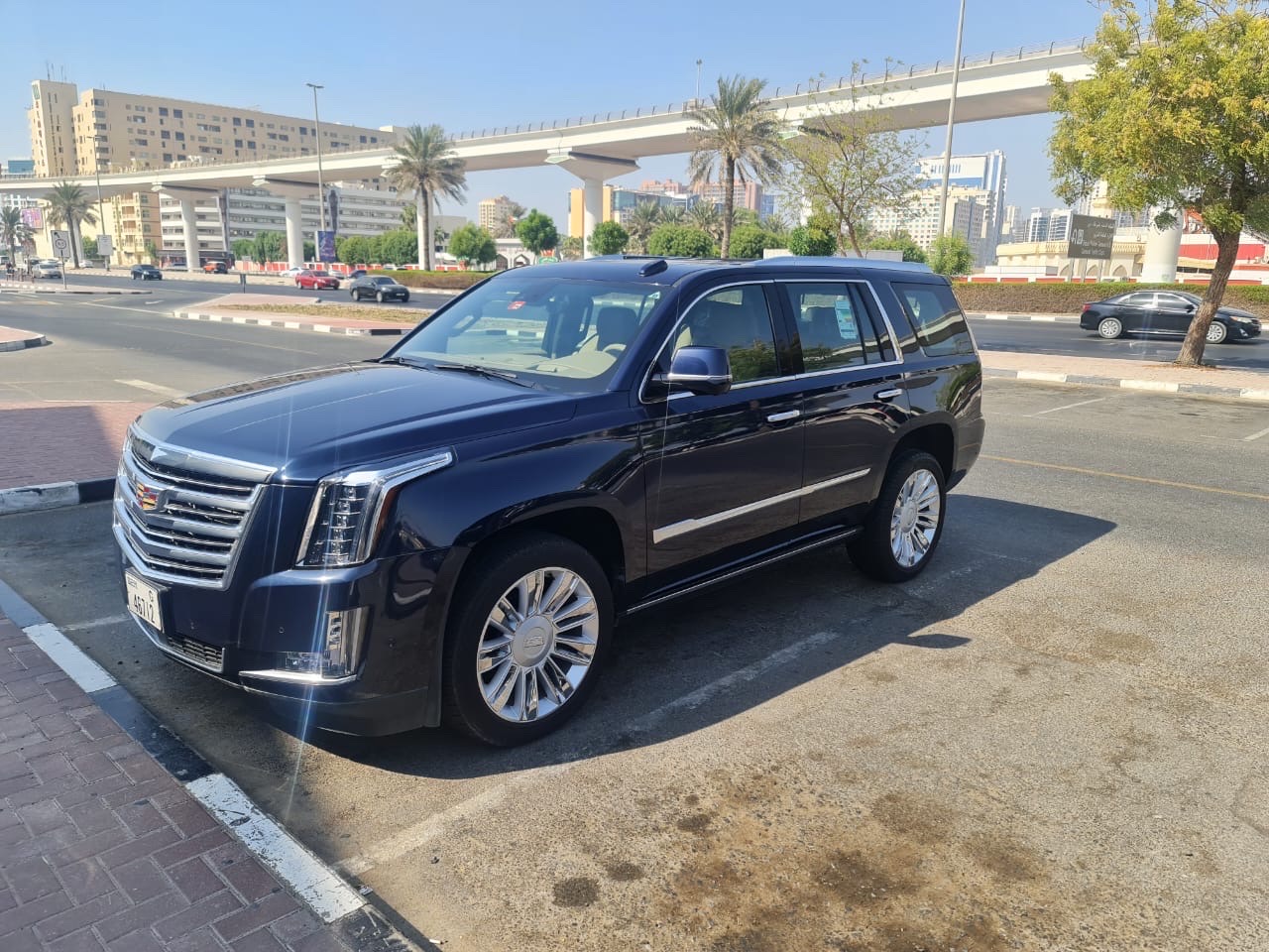 Cadillac Escalade 1