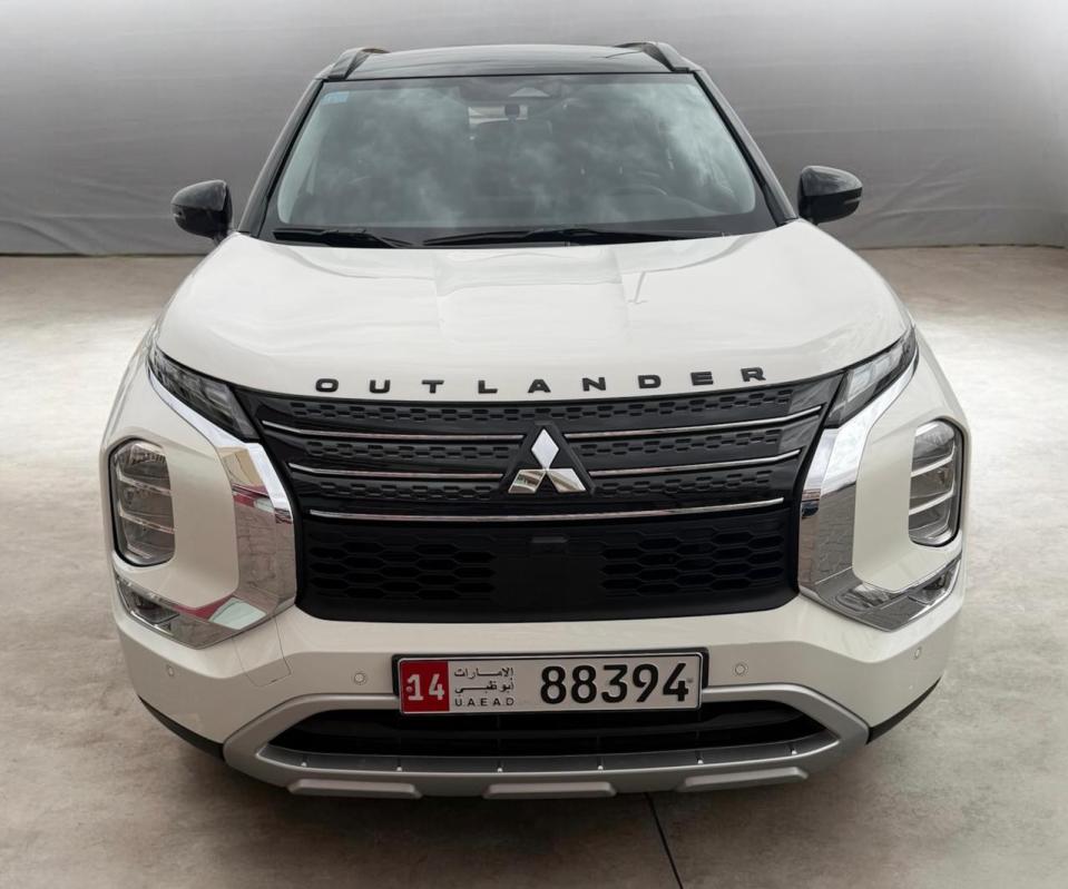 Mitsubishi Outlander 1