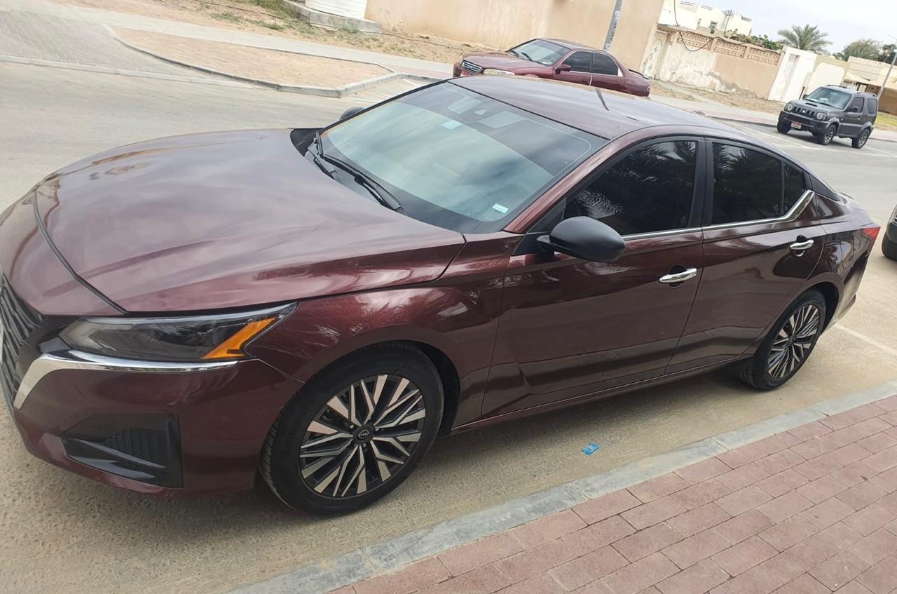 Nissan Altima Coupe 1