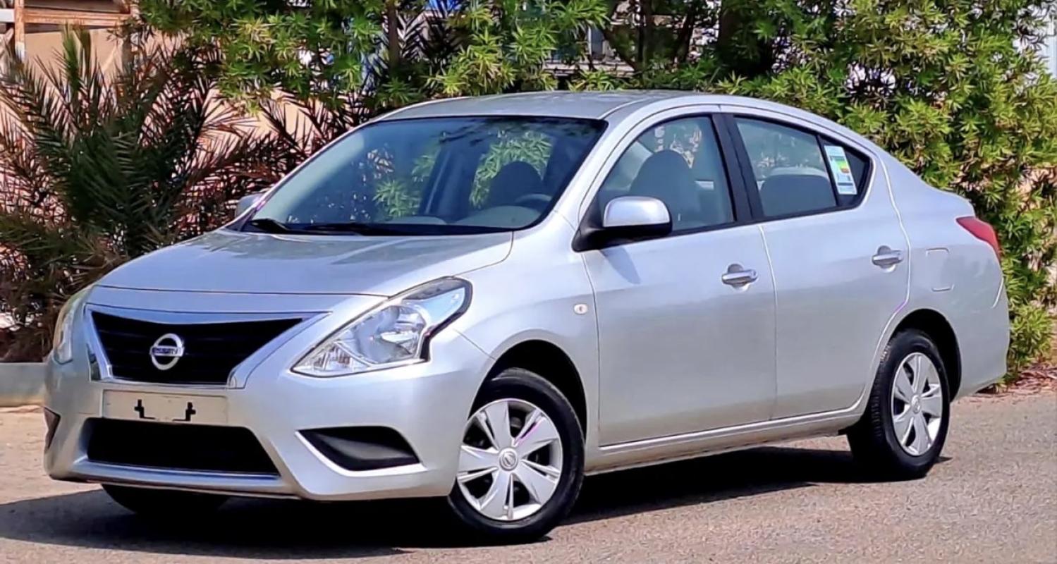 Nissan Sunny 1