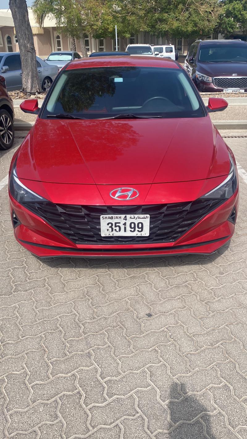Hyundai Elantra 1