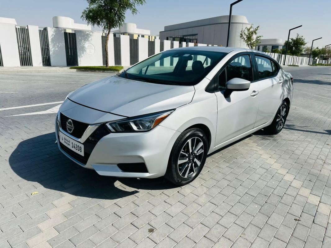 Nissan Versa 1